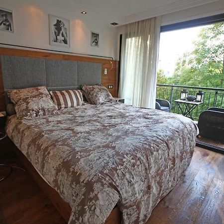 George Apartment In Neuilly Экстерьер фото