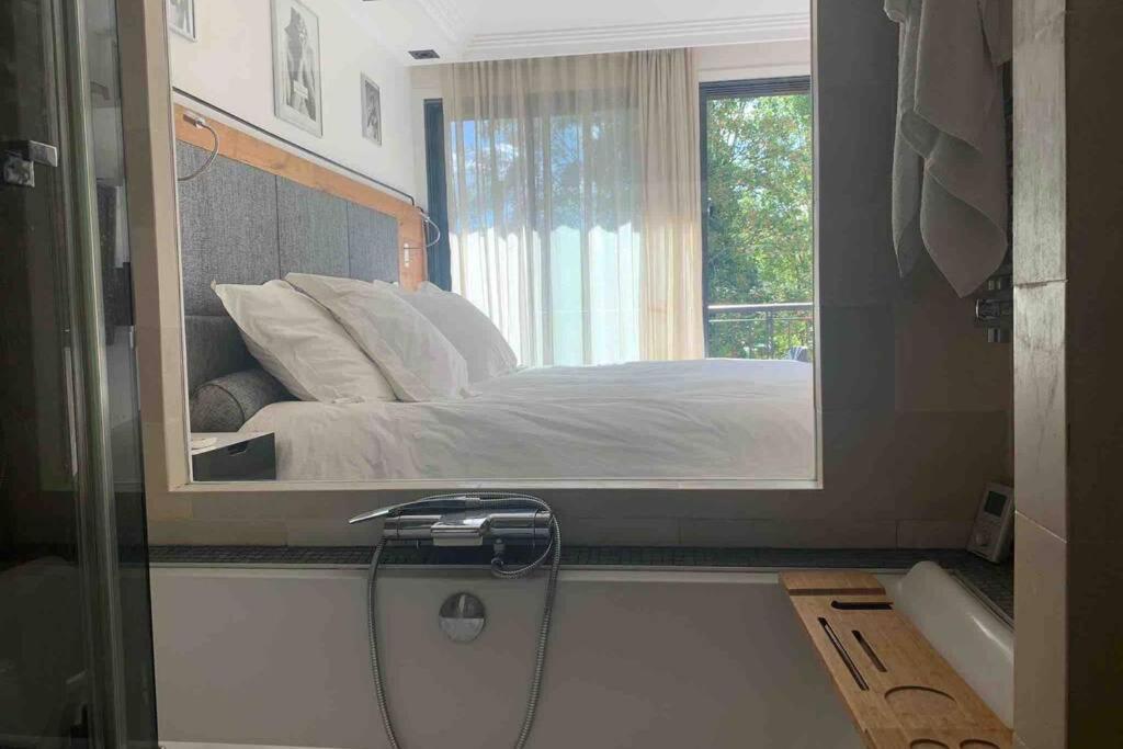 George Apartment In Neuilly Экстерьер фото